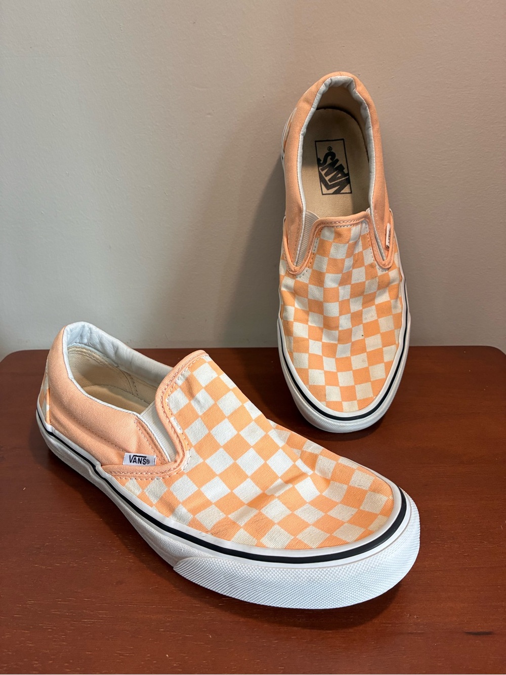 Vans Classic Slip On Shoes Men Size 8.5 Women Size 10 Checkerboard Peach